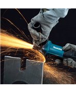 MAKITA 9557HNRG